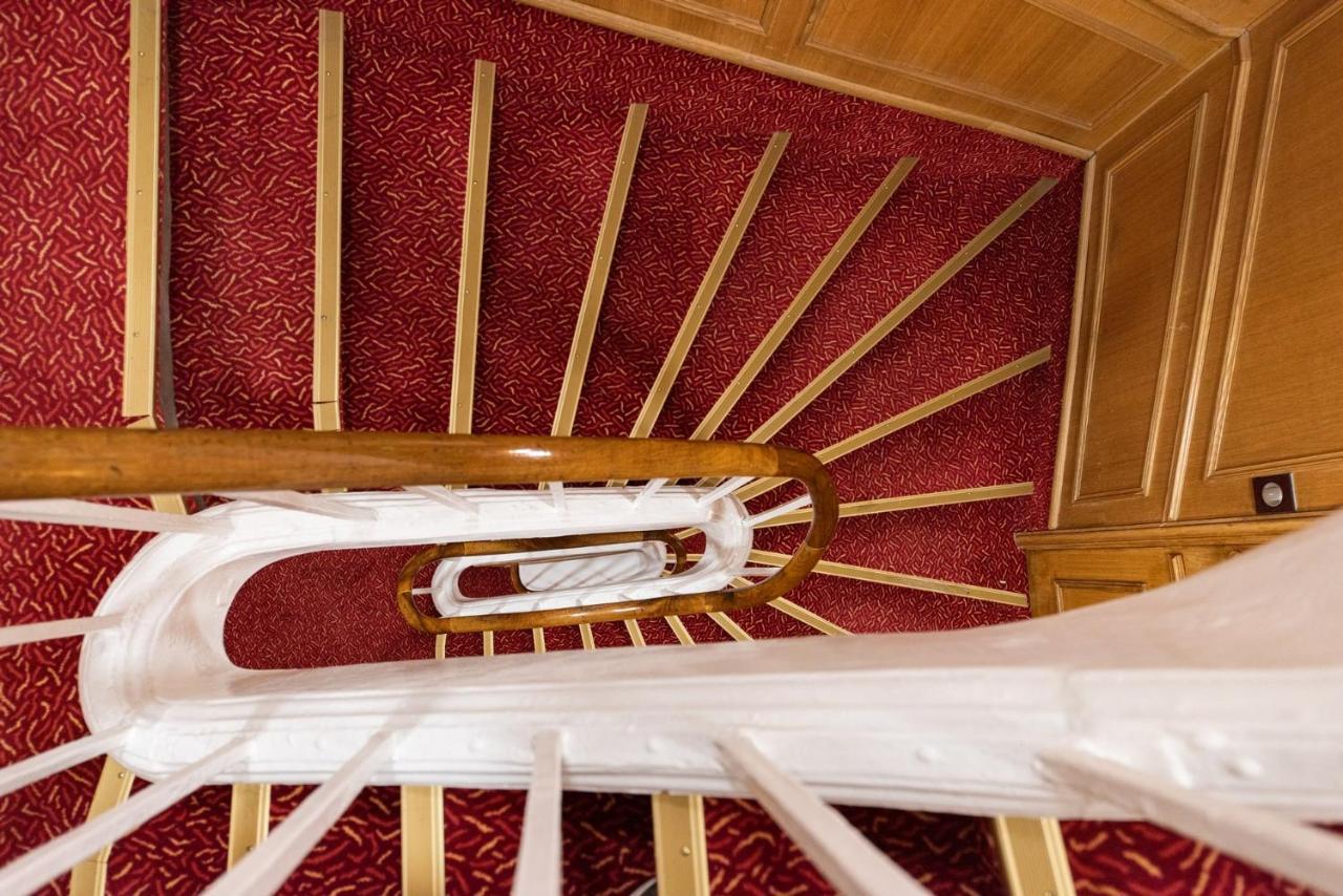 Hotel La Sanguine Paryż Zewnętrze zdjęcie
