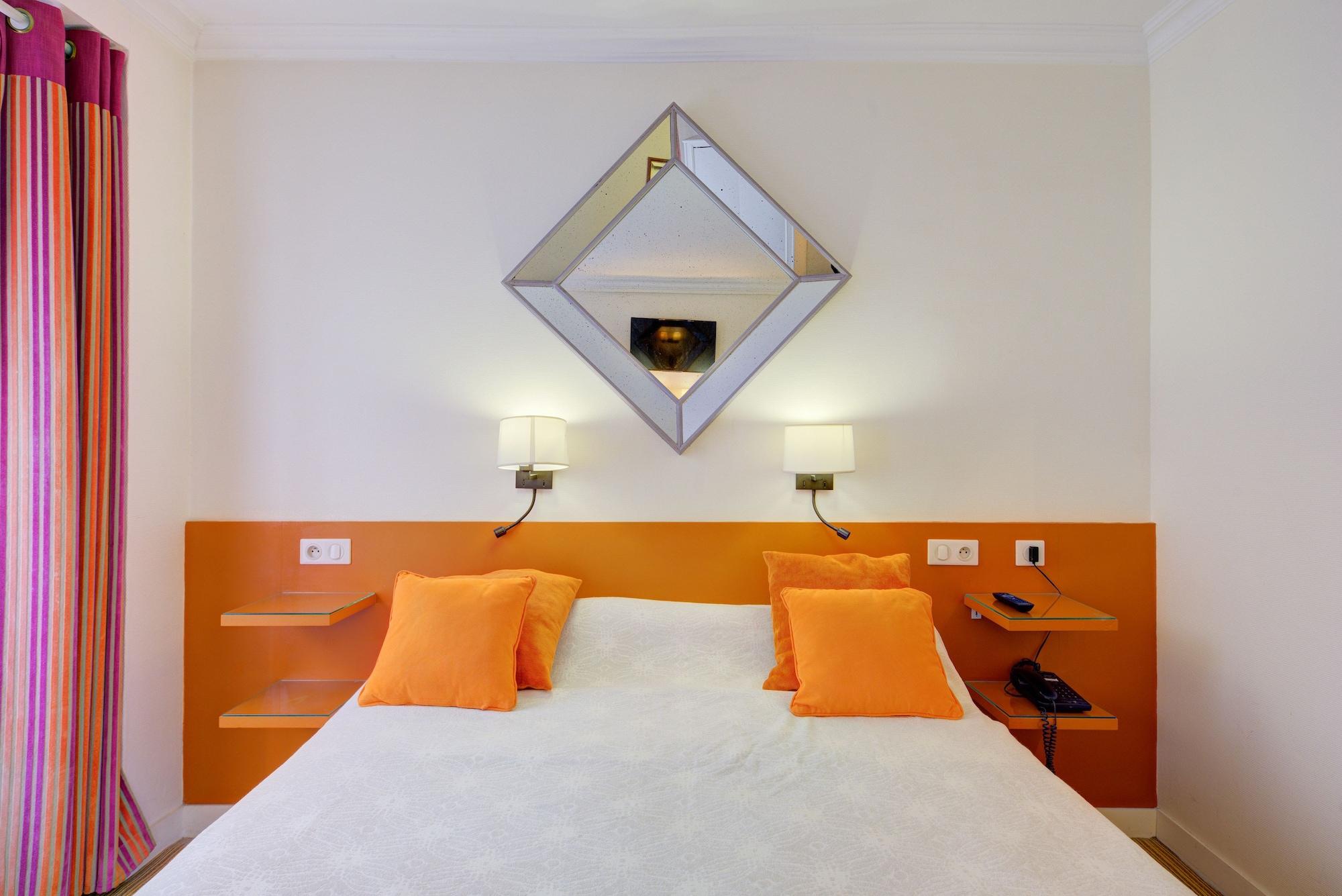 Hotel La Sanguine Paryż Zewnętrze zdjęcie