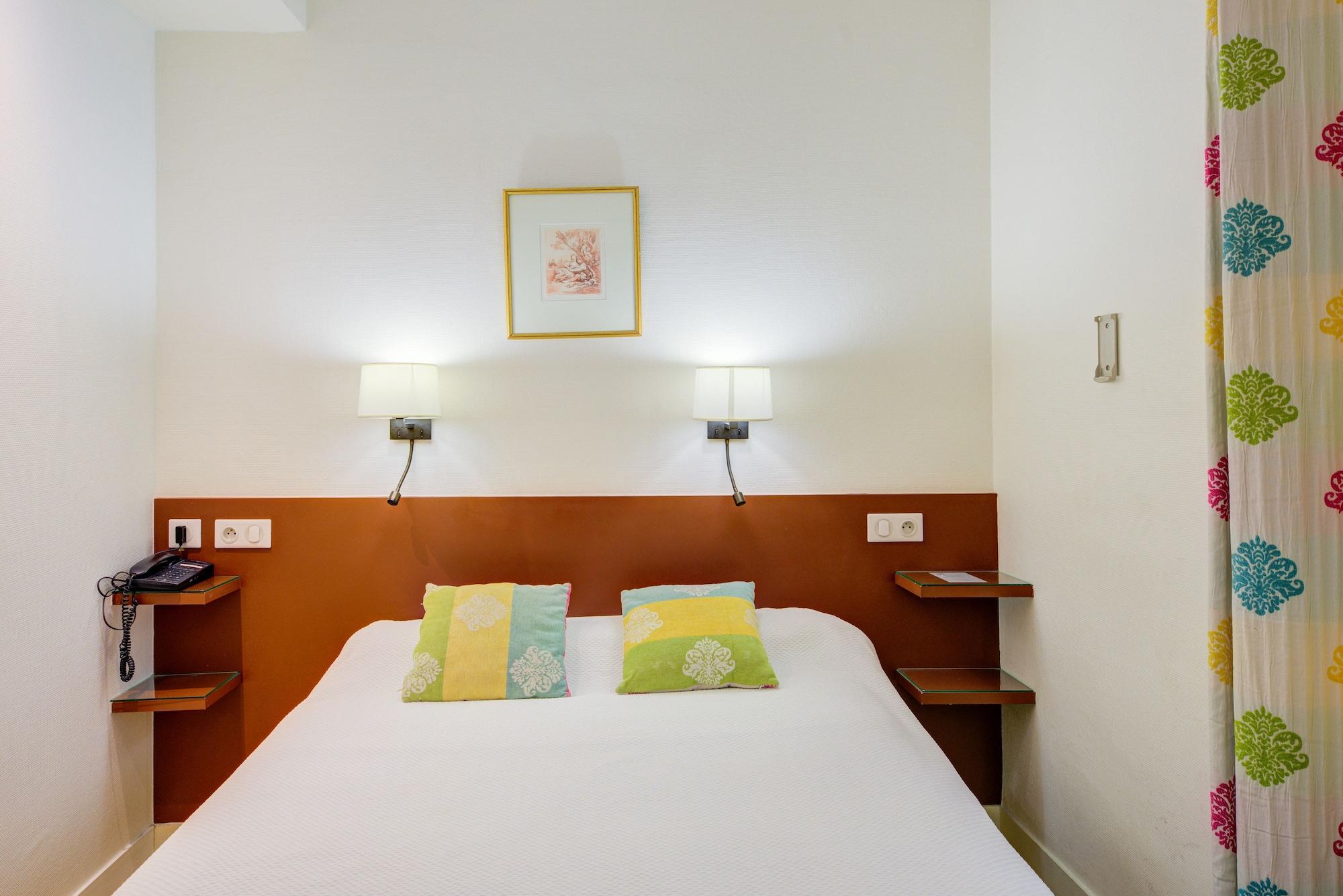 Hotel La Sanguine Paryż Zewnętrze zdjęcie